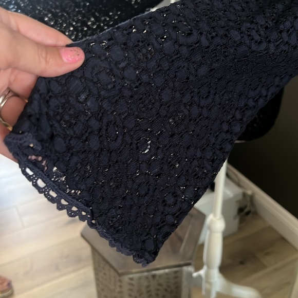 1 hour sale. Banana Republic, navy blue lace overlay top with lining, small - Picture 5 of 8